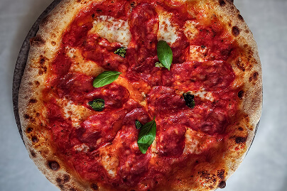 Pizzárium pizza spianata